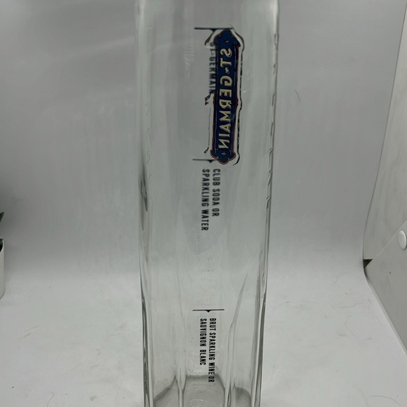 St Germain Special Liqueur Mixing Measuring Glass Carafe - Picture 4 of 9